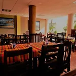 Hotel Las Jacarandas