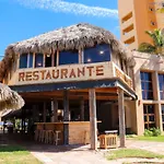 Villas El Rancho Green Resort