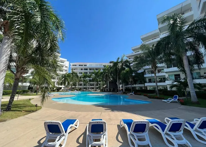 Costa Veleros Marina Mazatlán 03