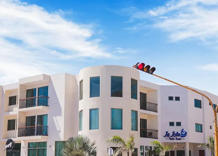 La Lola Hotel&Suites