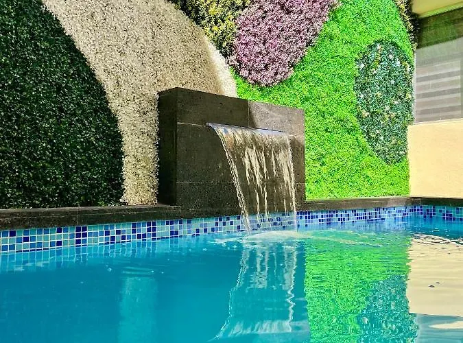 Hermosa Casa Con Recamara En Planta Baja Y Albercas