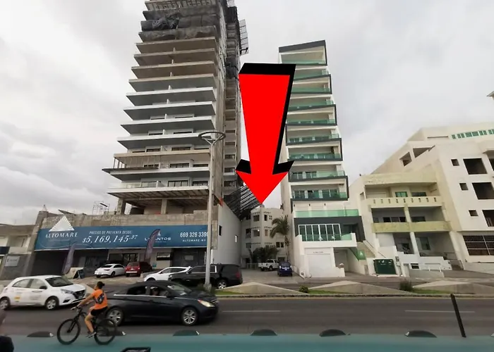 TORRE MAR Frente al Malecón