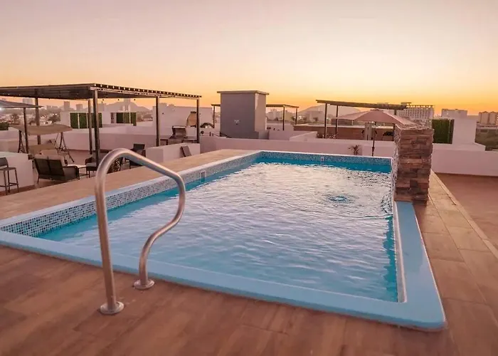 Beautiful Condo With 4 Pools And Roofgarden