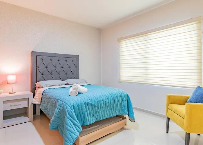 Lujoso Condominio Tiburon A 3 Cuadras De La Playa