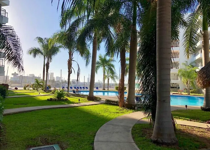 Condominio En Costa Veleros - Pool 1St Floor