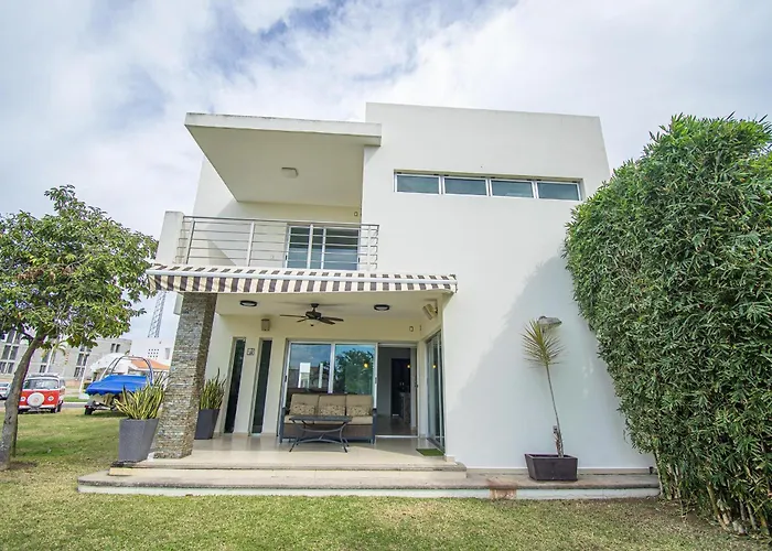Long Term Rental In Club Real With Pool