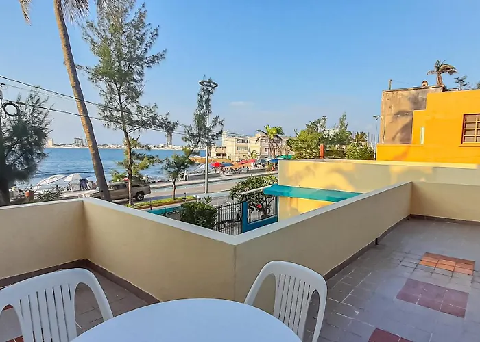 Casa T Alojamiento Mazatlan Los Pinos