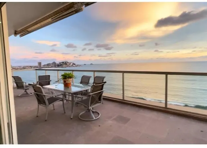 Ultimate Luxury - Ocean Front Penthouse