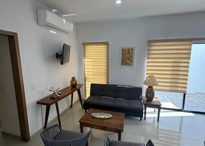 2Br 1Ba Condo 1 Block To Ocean Condo 1