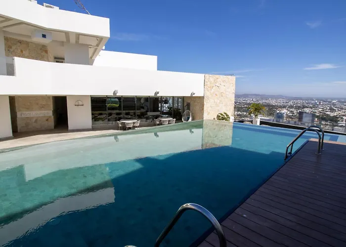 Elegante Con Vista Al Mar Y Balcon By G P S Rentas