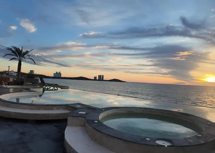 Penthouse Frente Mar Near Del Mazagua By G P S Rentas