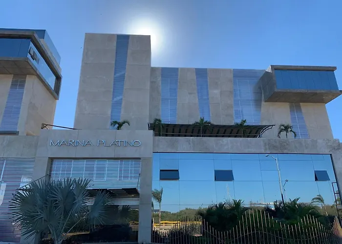 6236 Avenida Del Delfin