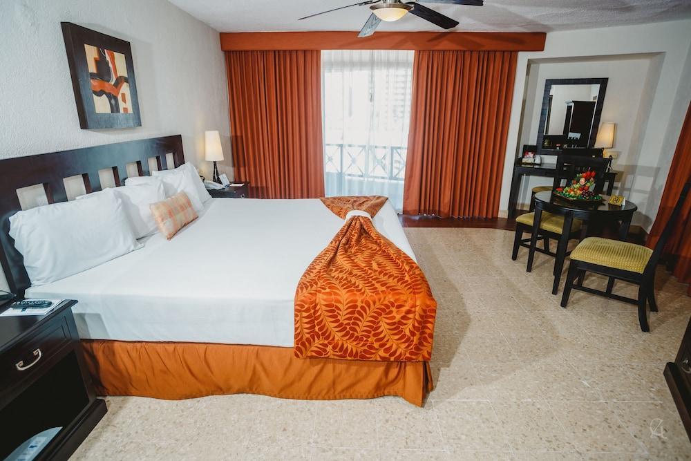 Western Freeman Zona Dorada Hotel Mazatlan