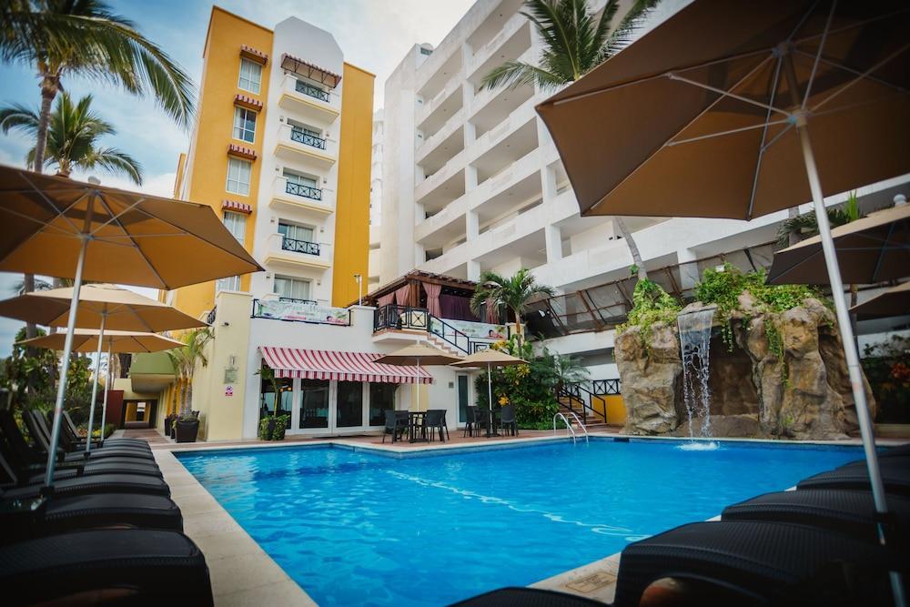 Hotel Western Freeman Zona Dorada