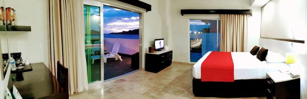 Coral Island View 4*