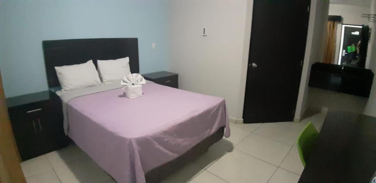Playa Victoria Hotel