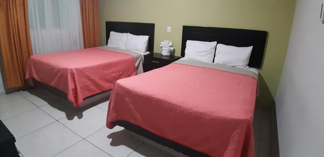 Hotel Playa Victoria