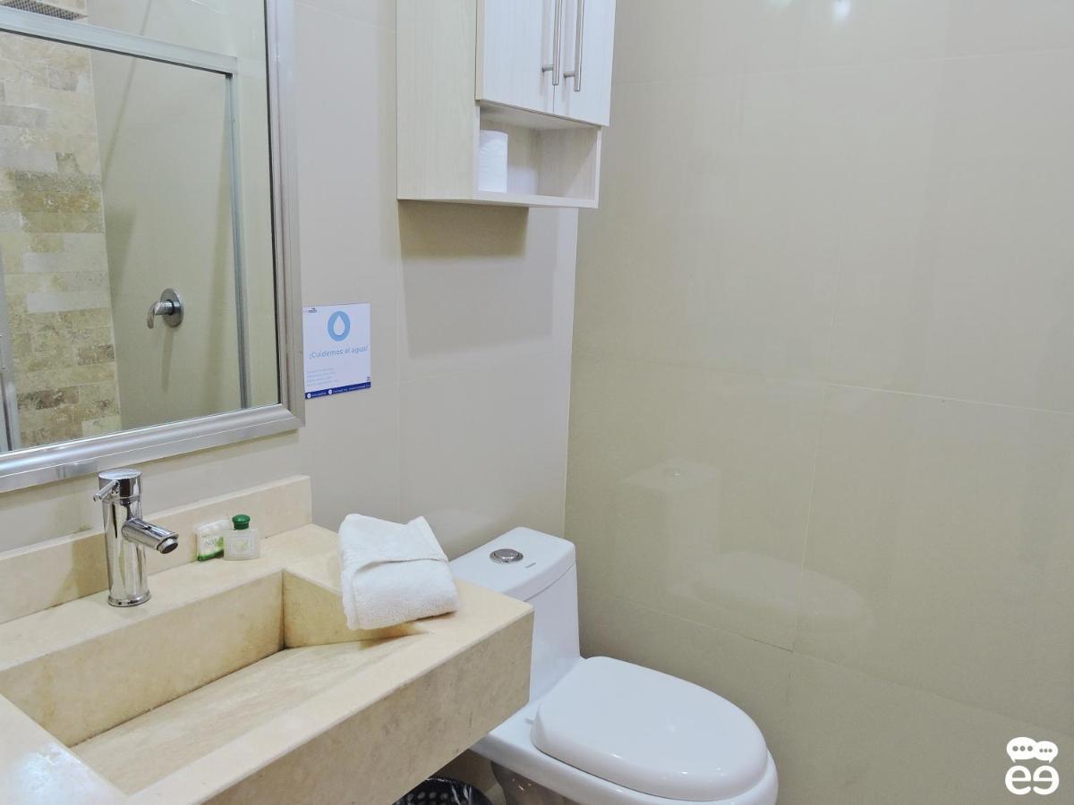 Amplio Departamento En Zona Dorada A 3 Cuadras De Playa - P304 Apartamento