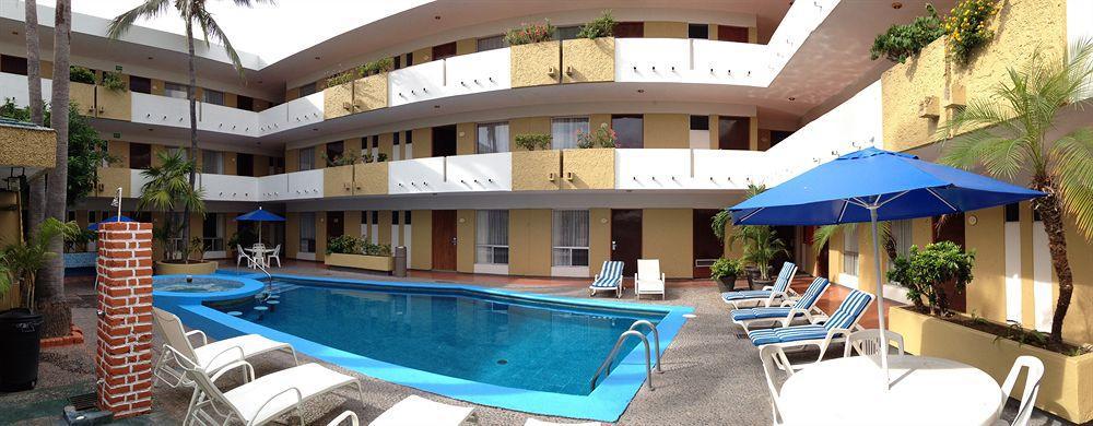 Azteca Hotel