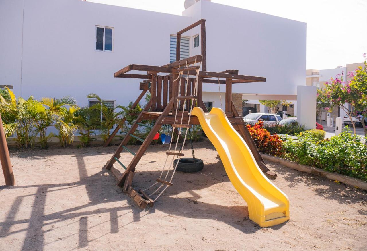 Casa En Privada Frente A La Playa Con Alberca! Сasa de vacaciones *
