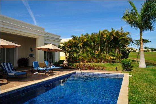 Resort Pueblo Bonito Emerald Luxury &