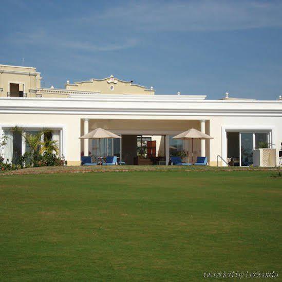 Emerald Estates Hotel
