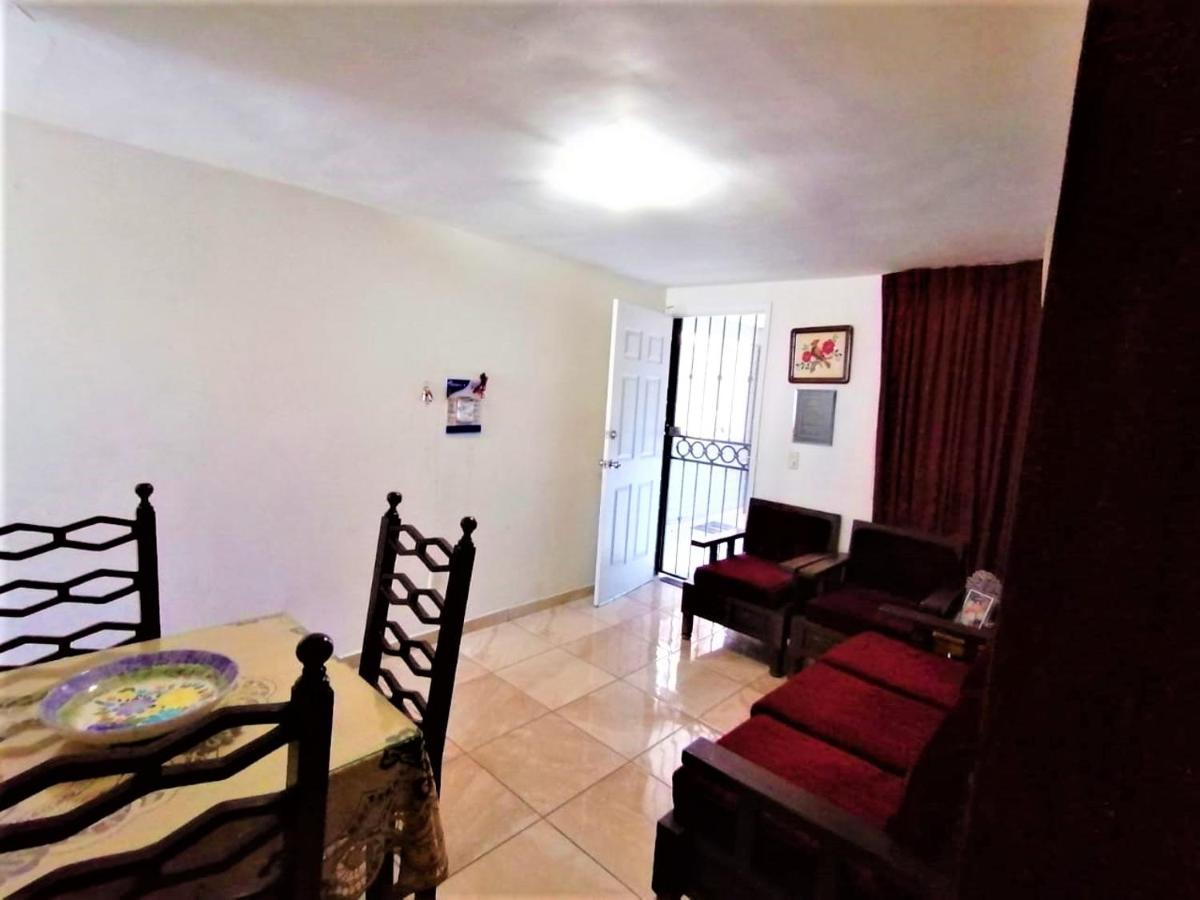 Apartamento Depa Centrico A 2 Cuadras De A Playa, Central, Acuario. Mazatlán
