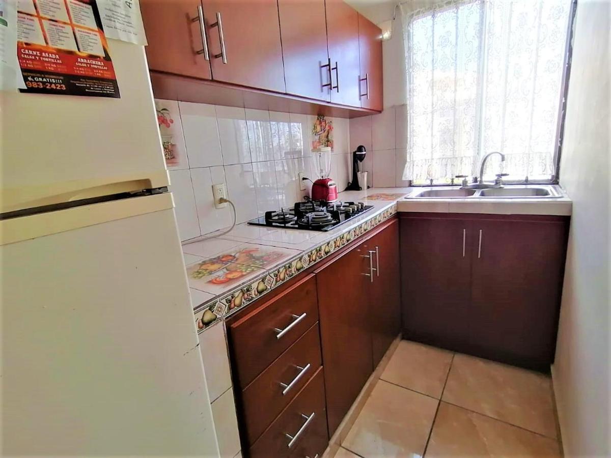 Apartamento Depa Centrico A 2 Cuadras De A Playa, Central, Acuario. Mazatlán