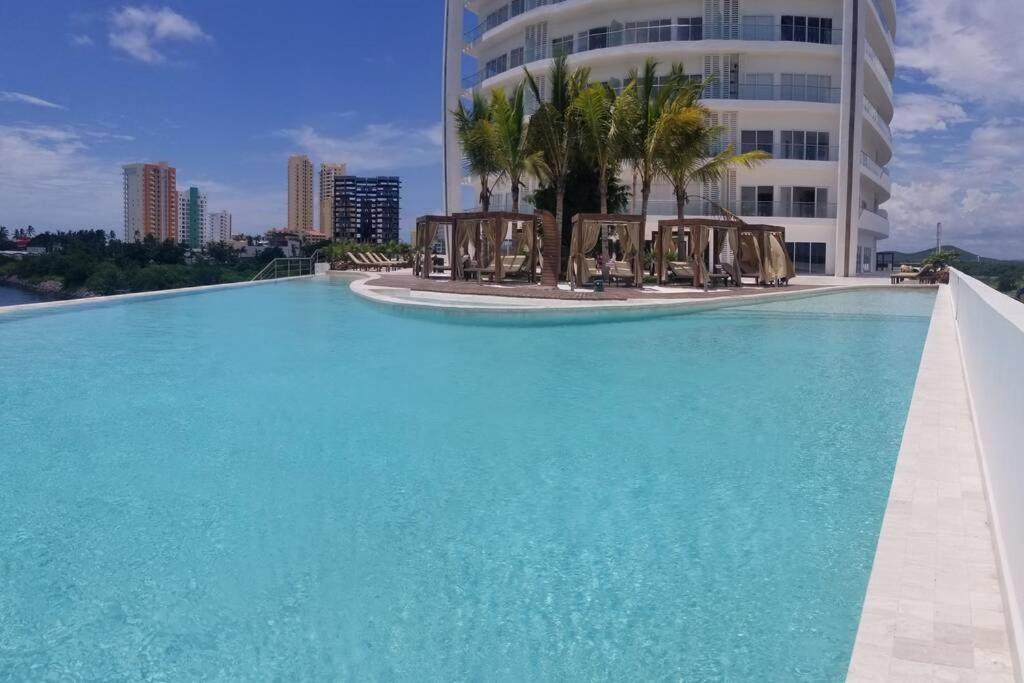 Apartamento Condominio Marina Platino Plus