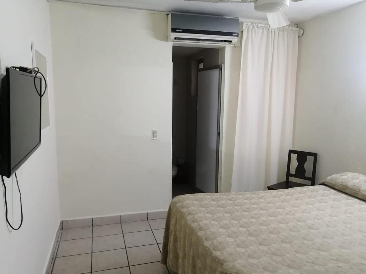 Esperanza Hotel 2*