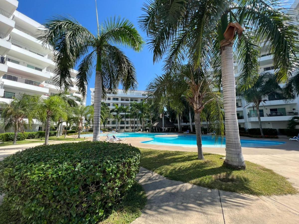 Apartamento Costa Veleros Marina 03 *