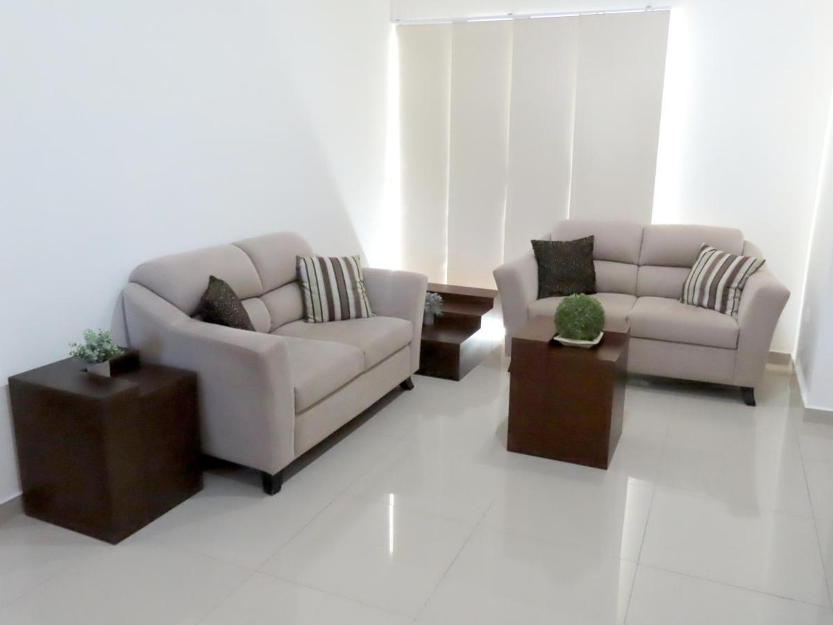 Departamento A 200 Mts De La Playa Y Alberca En Planta Baja Mazatlan