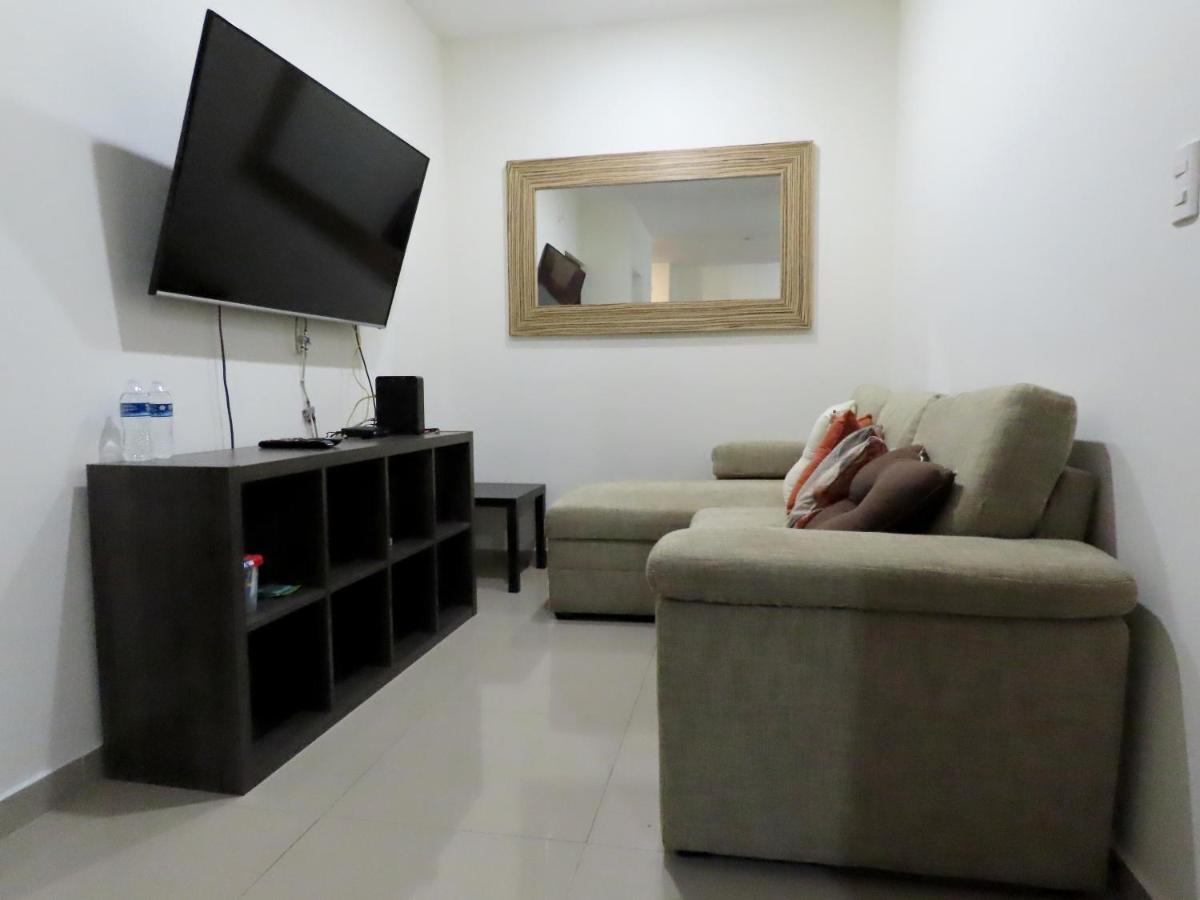 Apartment Departamento A 200 Mts De La Playa Y Alberca En Planta Baja Mazatlan