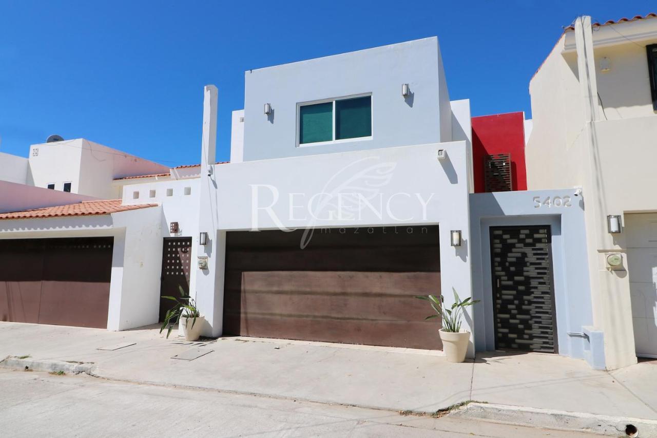 Casa En Renta Con Alberca Muy Cerca Del Mar Mazatlán