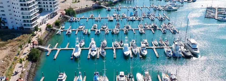 Marina Del Sol Directly On The Ocean 102 Apartment