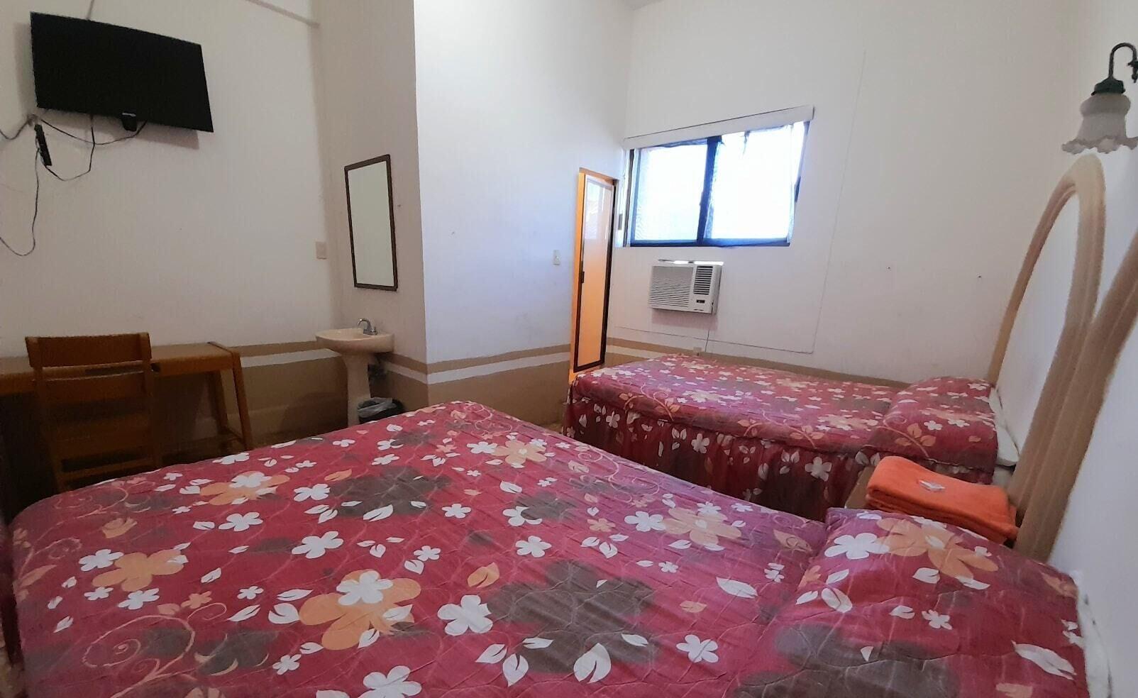 Morales Hotel