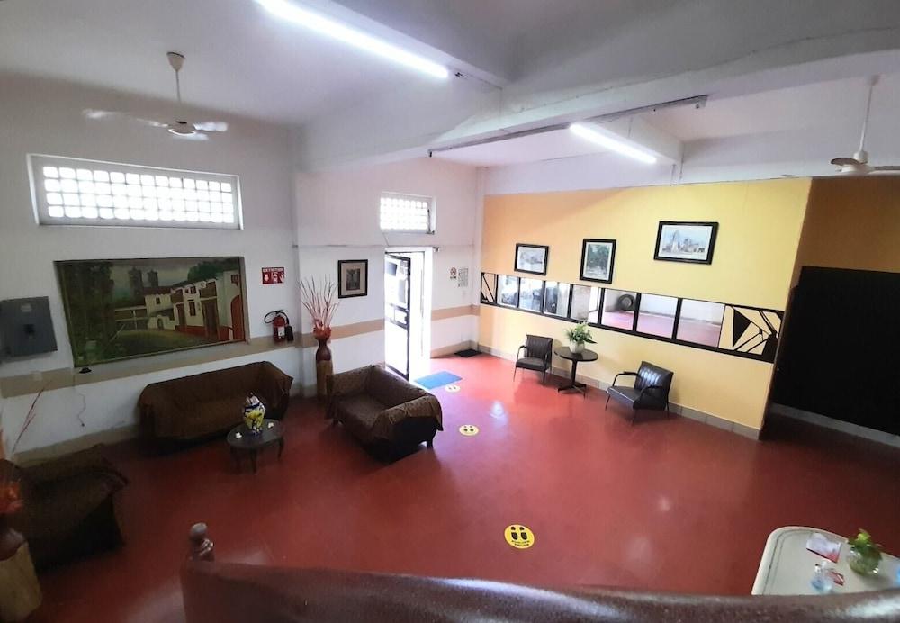 Morales Hotel