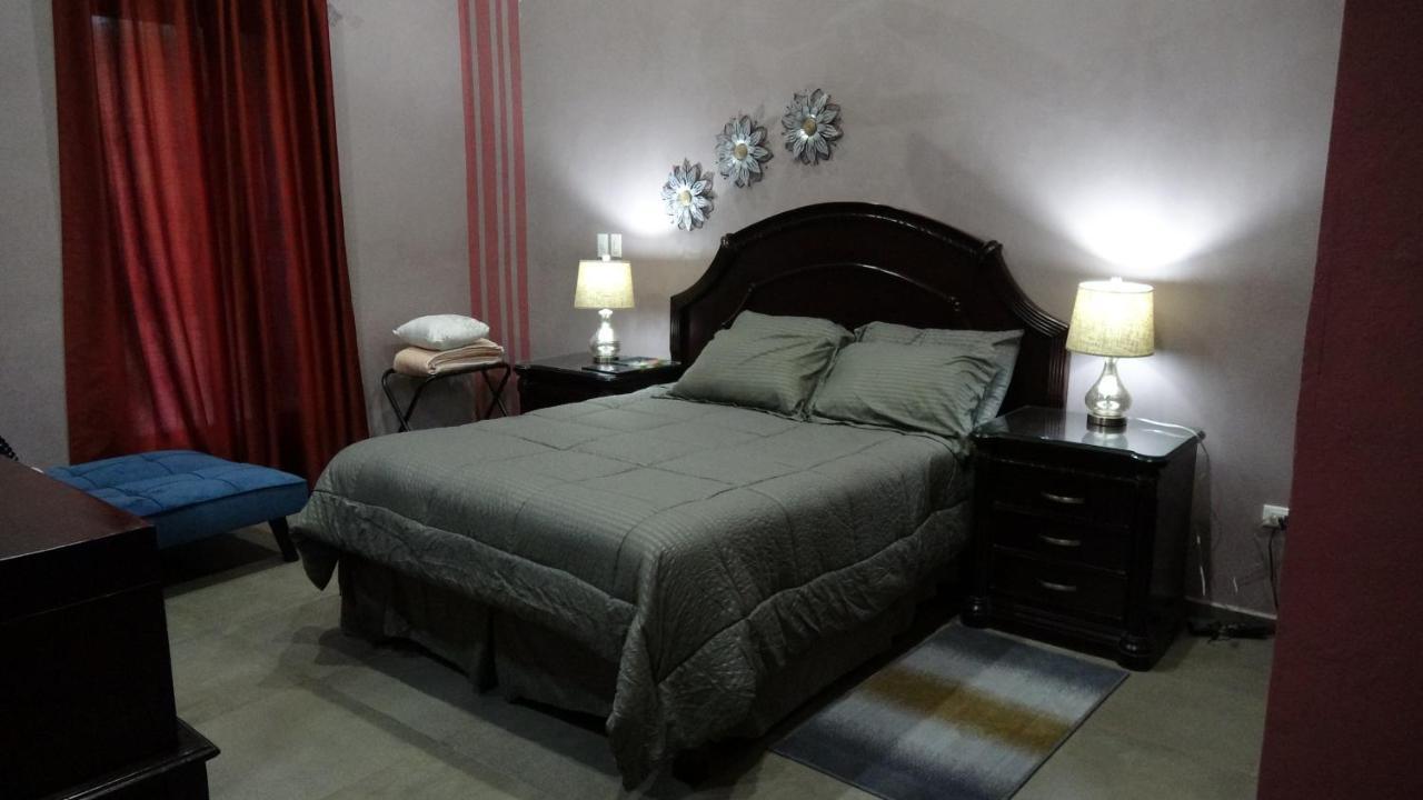Casona 13 Flechas Habitación en casa particular Mazatlán
