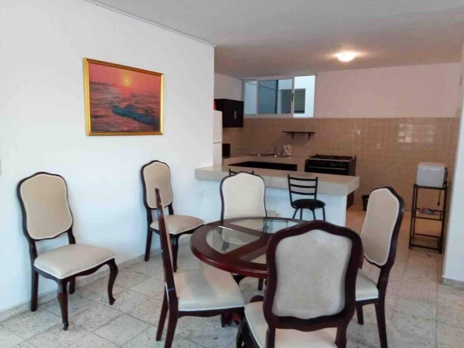 Apartamento Amplio Departamento En Centro Histórico, 3 Hab