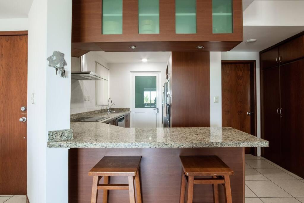Exclusivo Departamento En La Zona Dorada Mazatlan