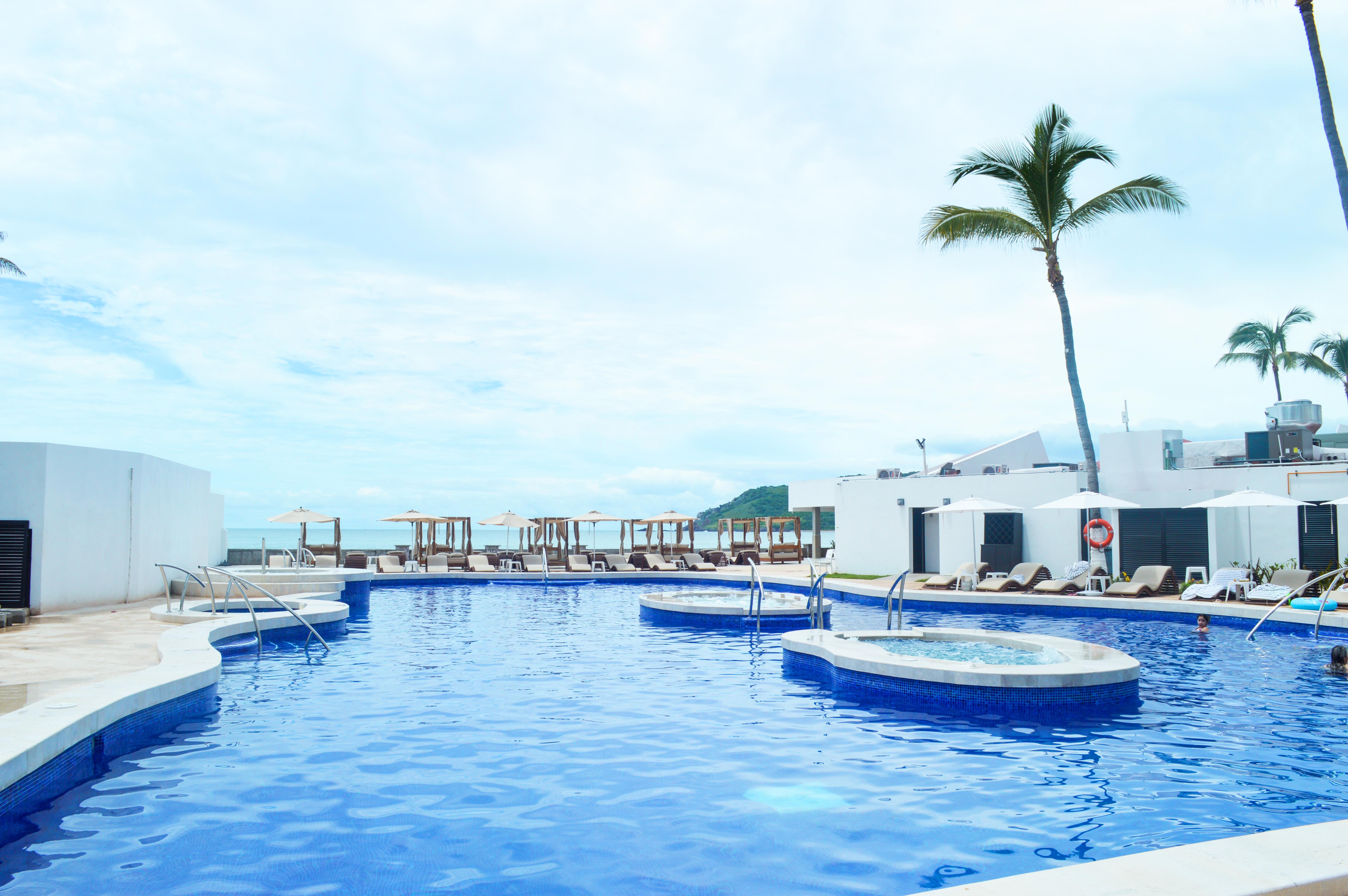 The At Hotel 5*