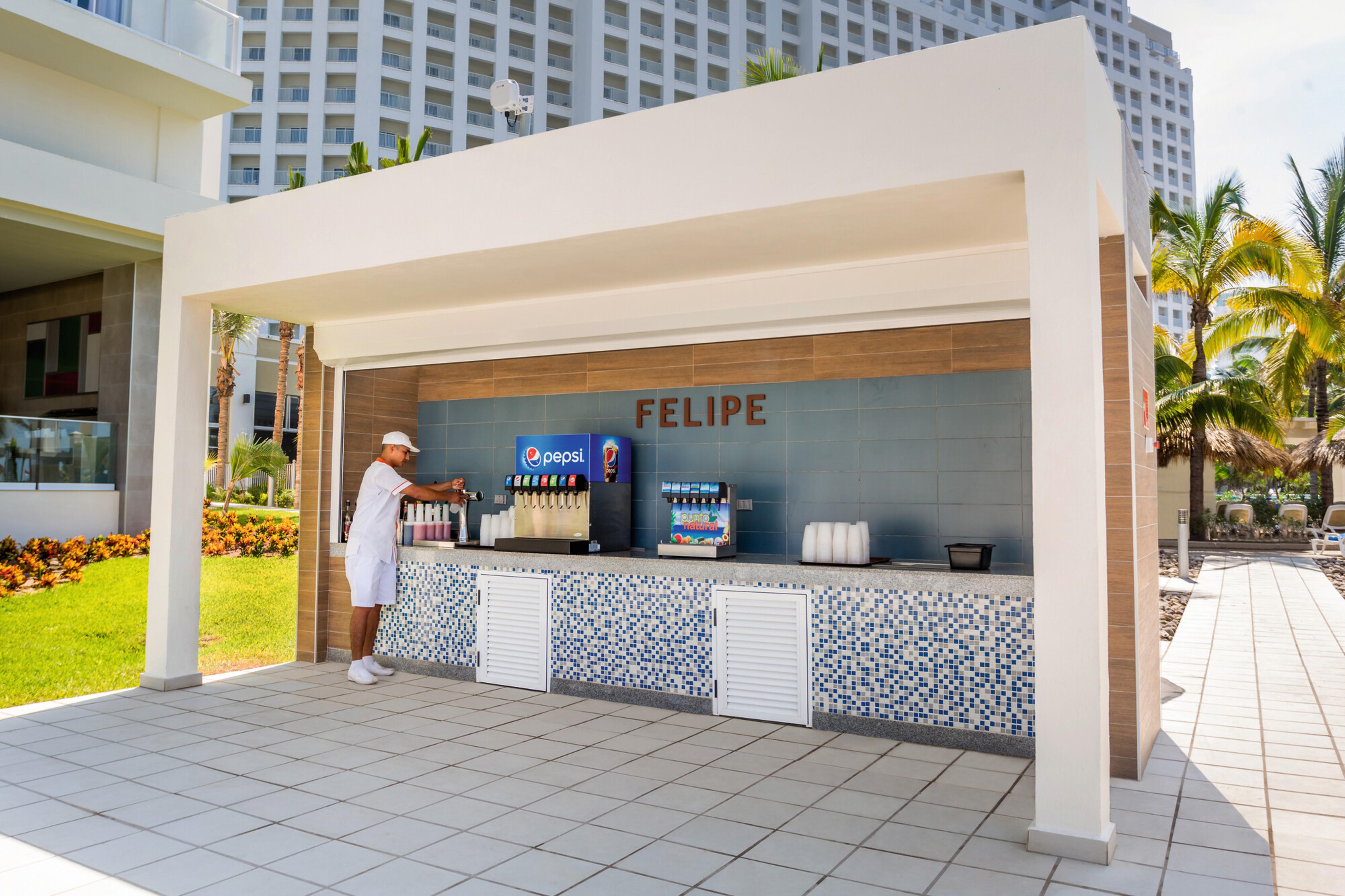 Hotel Riu Emerald Bay 3*
