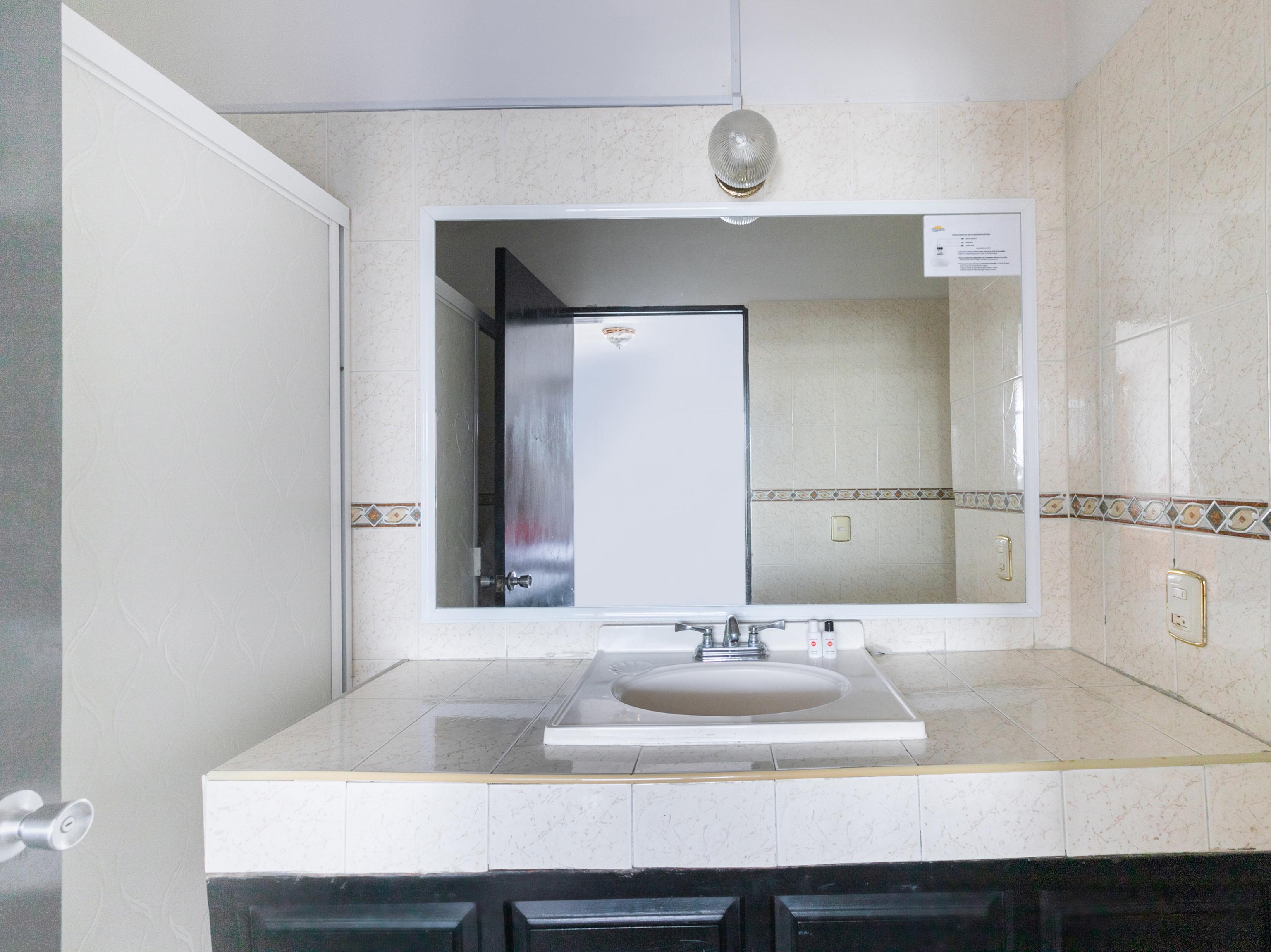 Hotel Capital O Zona Dorada Inn, 4*