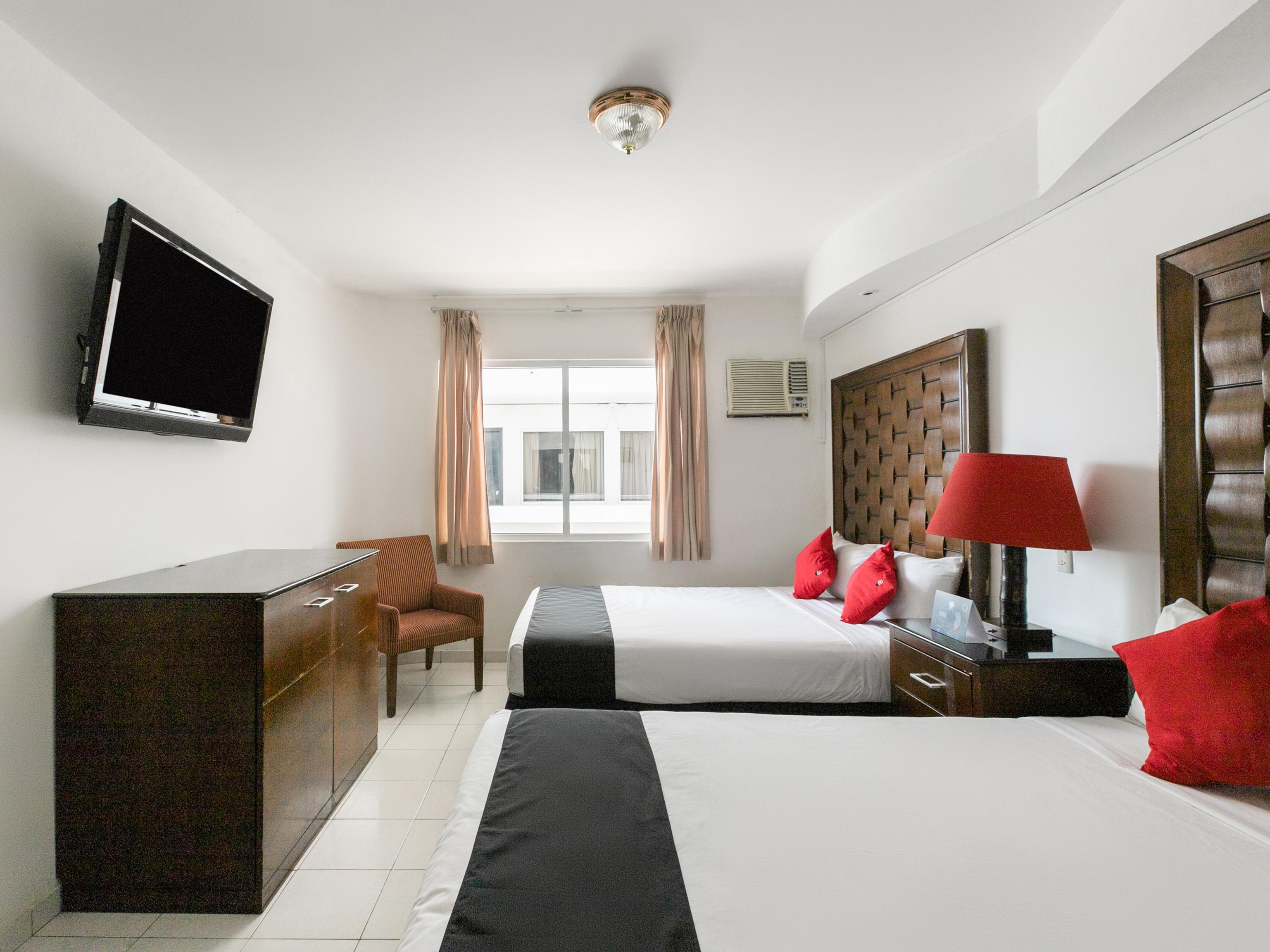 Hotel Capital O Zona Dorada Inn,