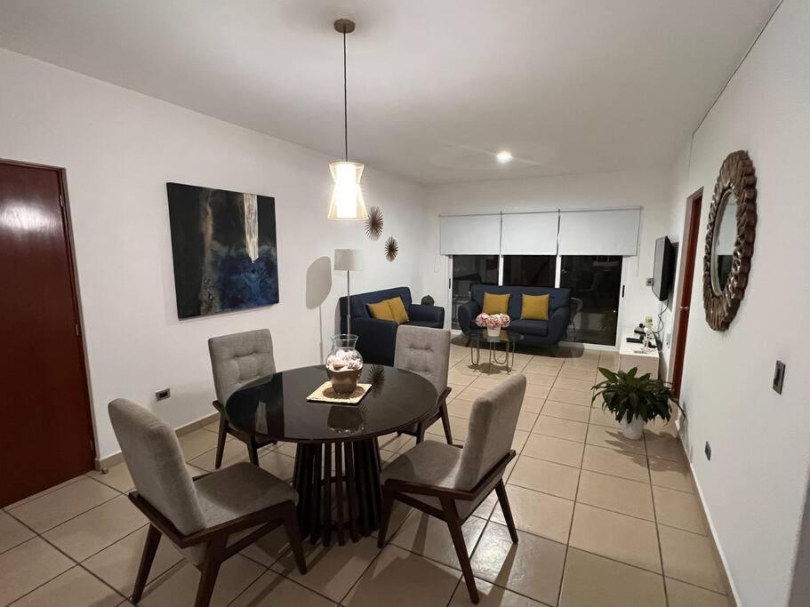 Marina Gardens Nuevo 2 Con Alberca Apartamento