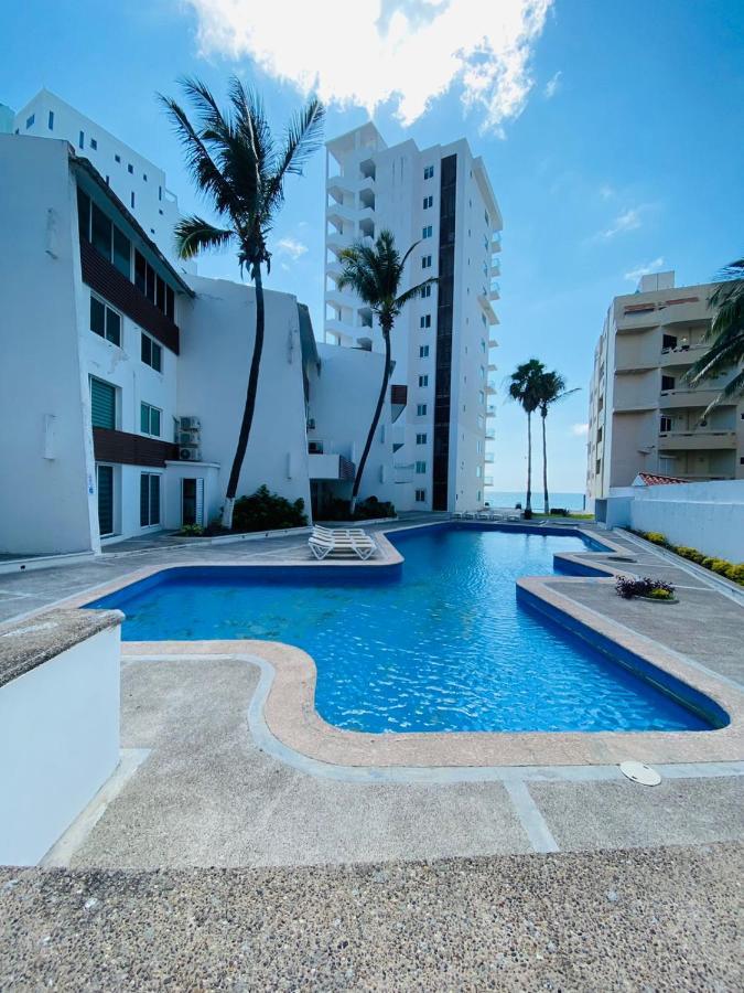 Departamento Con Vista Al Mar, Marina Del Sol-zona Cerritos