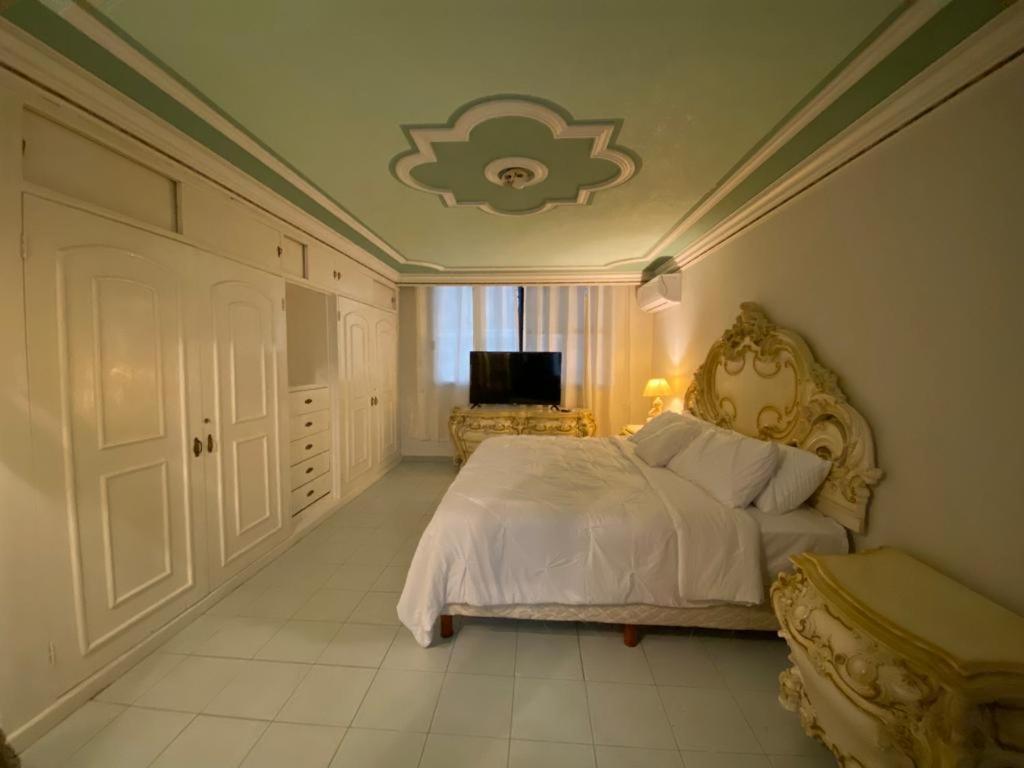 Boutique Beehive Coliving *