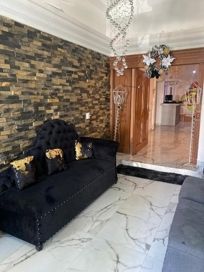 Hostel La Casona Boutique Lomas *