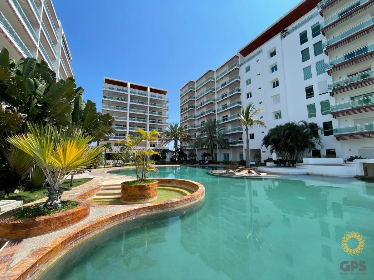 Apartamento 6012 Pacifika 3 Cuartos Junto Al En Marina!