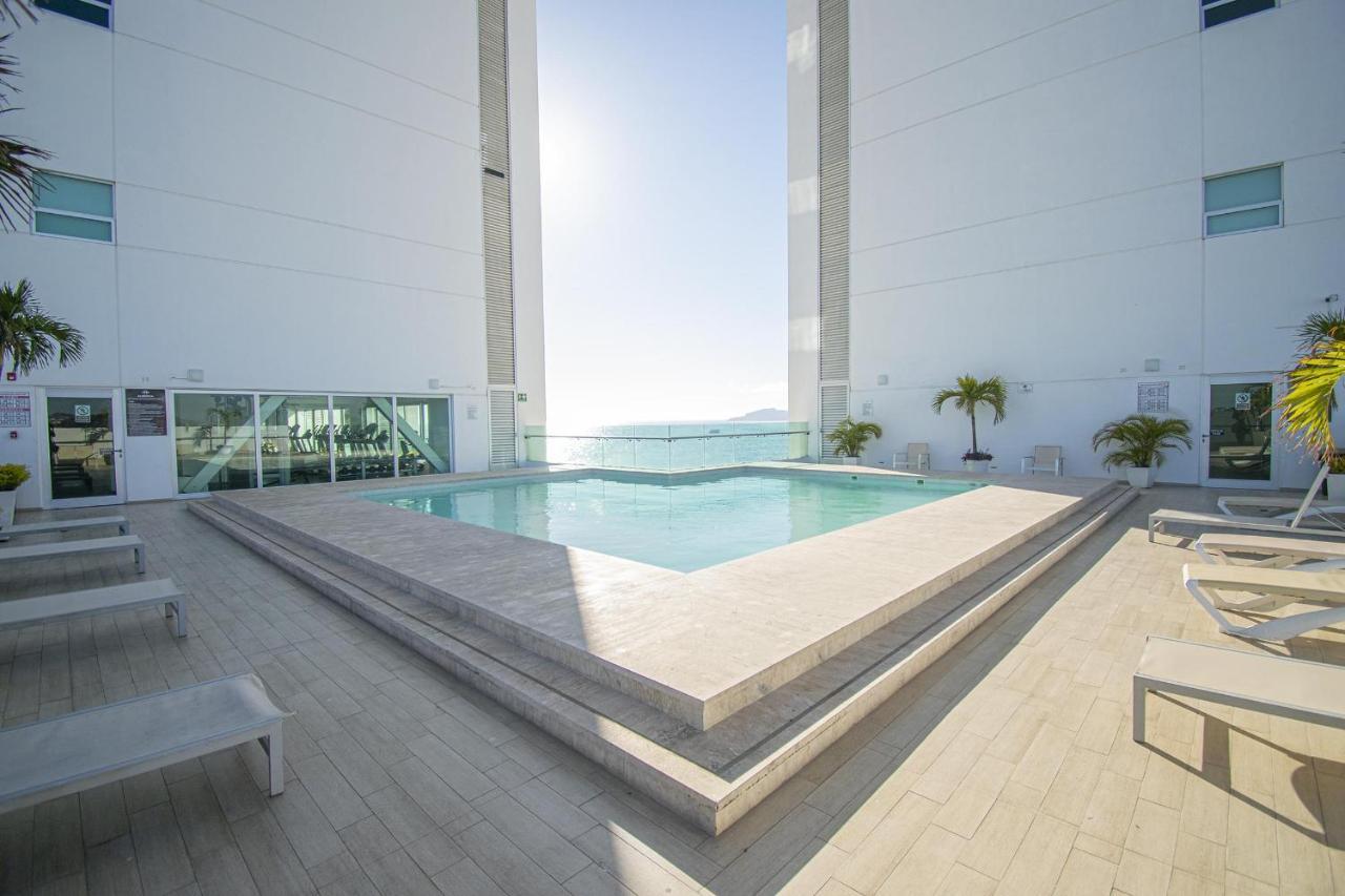 Location On The Malecon For Carnaval! Torre Eme Apartamento *